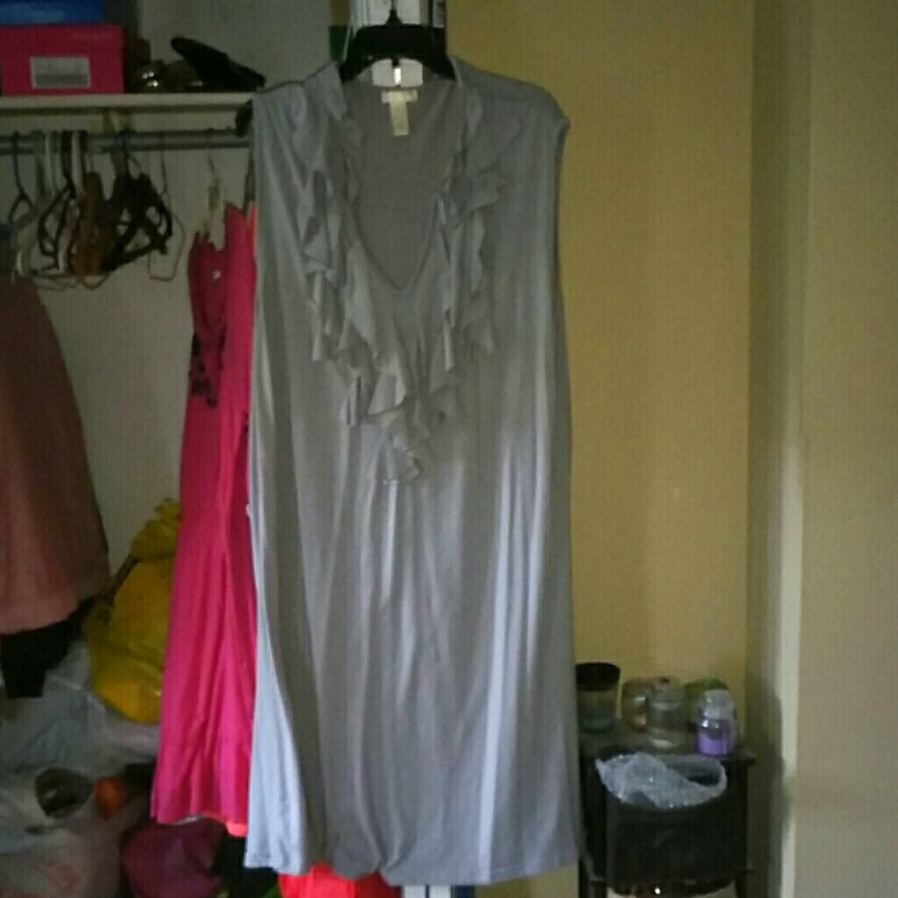 Ruffle sleeveless dress